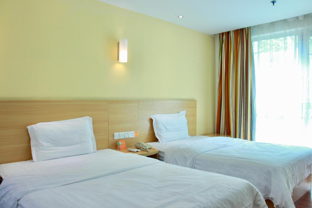 7Days Inn Guangzhou Tianhe Yantang Yue Ken Road Exterior photo